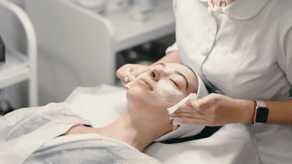 dermatological basic facial-min